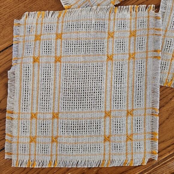 Lithuanian woven linen tablerunner and placemats new without tags - Picture 3 of 11